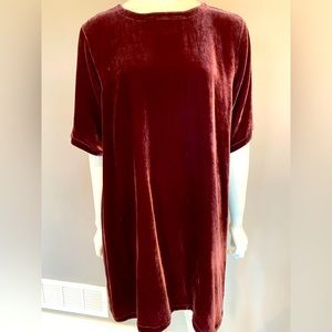 Eileen Fisher eggplant colored short sleeve velvet tunic
